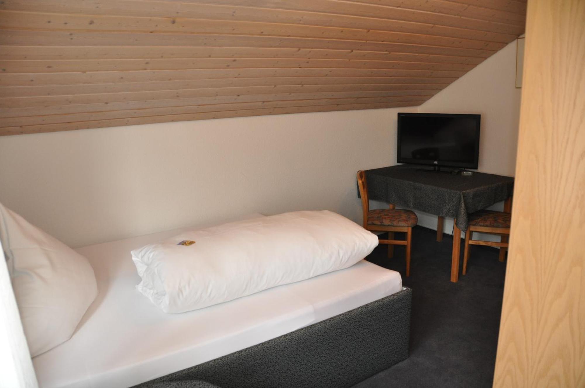 Gaestehaus Ullmannshof Kirchheim am Neckar Habitación foto