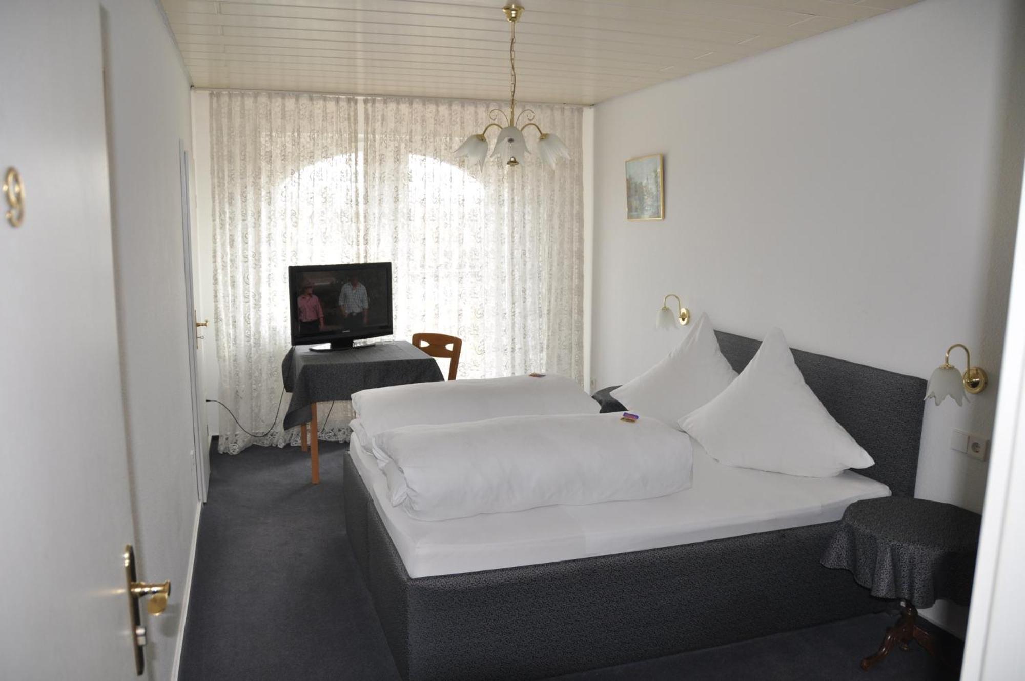 Gaestehaus Ullmannshof Kirchheim am Neckar Habitación foto